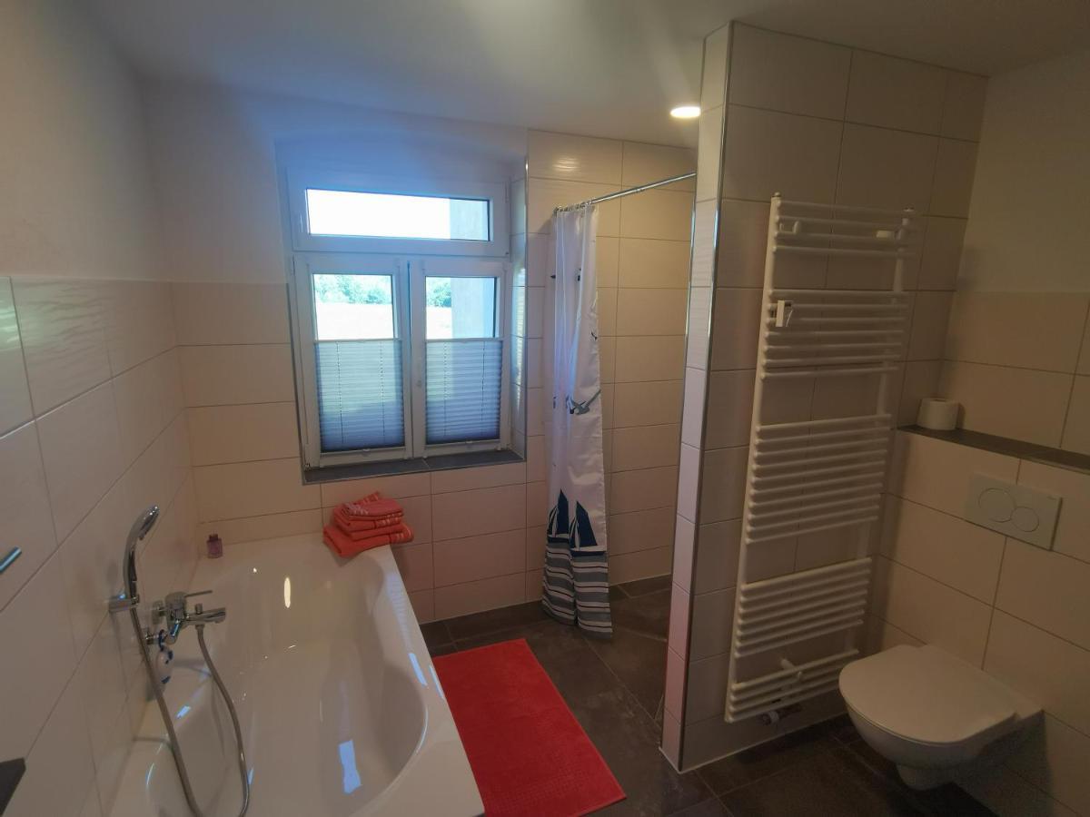 Ferienwohnung Wanderglueck ラートマンスドルフ エクステリア 写真
