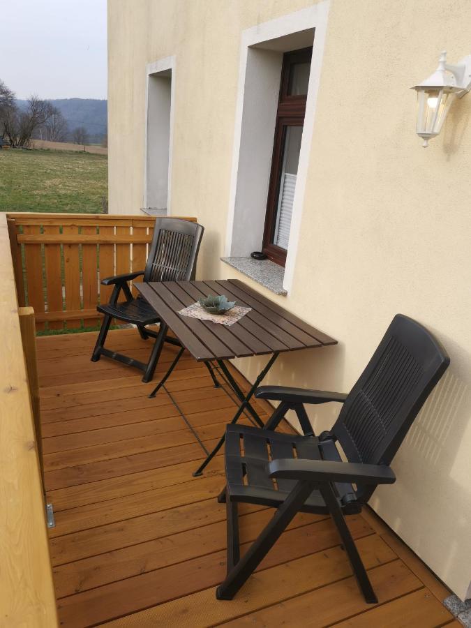 Ferienwohnung Wanderglueck ラートマンスドルフ エクステリア 写真